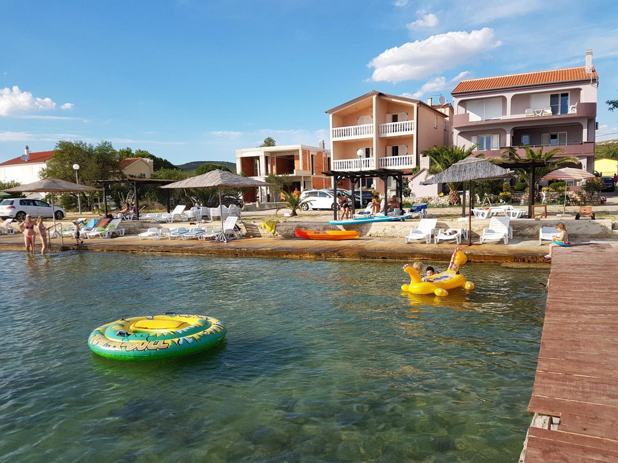 Euroholiday Apartments 图兰杰 外观 照片