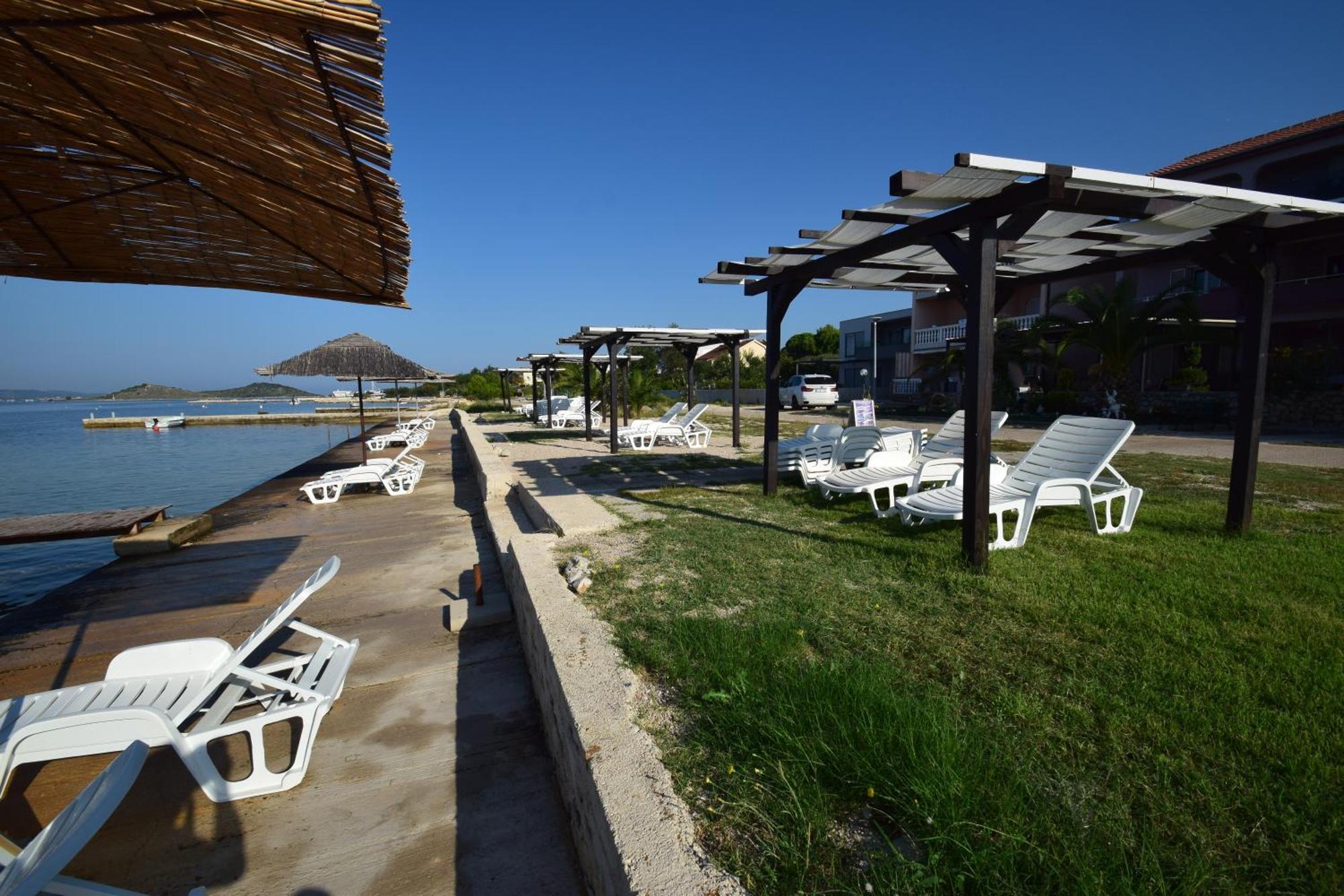 Euroholiday Apartments 图兰杰 外观 照片