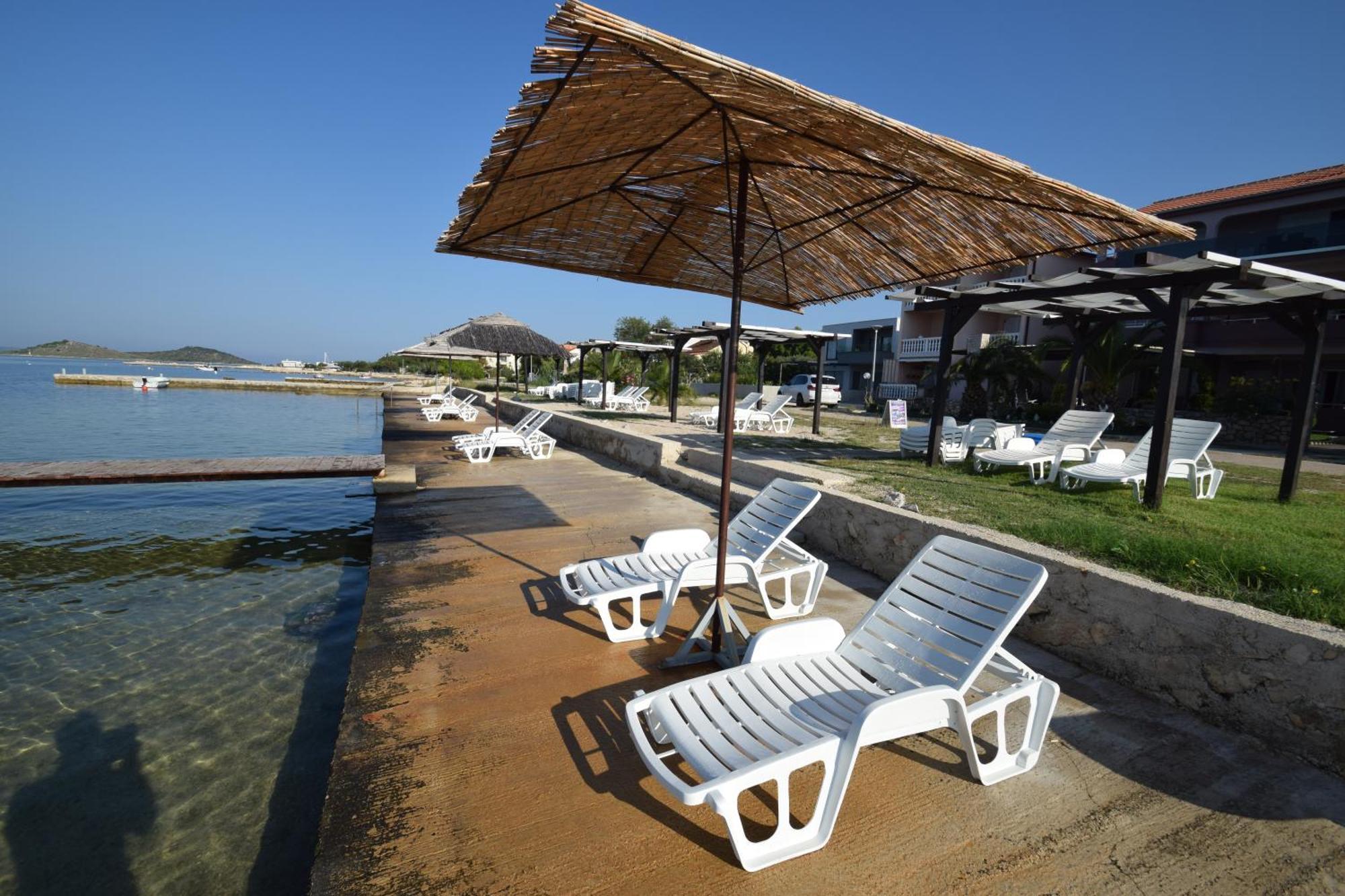 Euroholiday Apartments 图兰杰 外观 照片